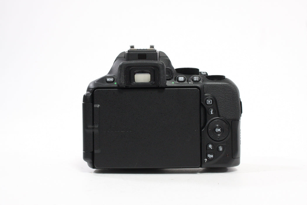 Nikon D5600 Digital SLR Camera with 18-55 f/3.5-5.6G VR Lens Shutter Count 521