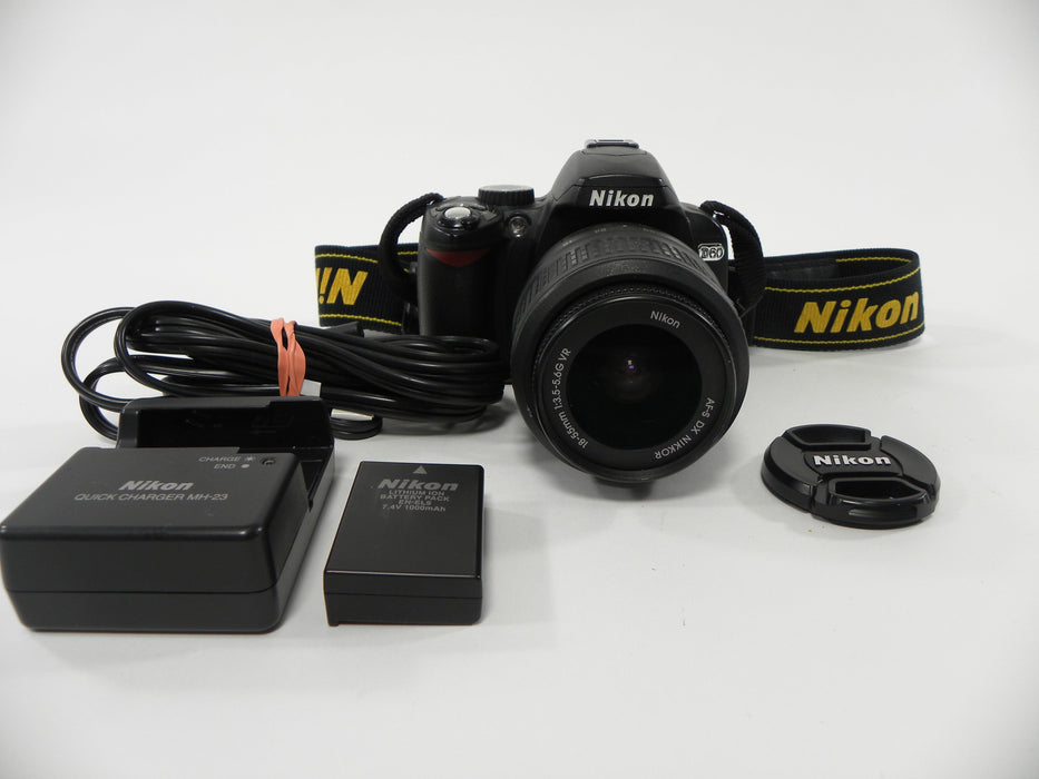 Nikon D60 10.2mp Digital SLR w/AF-S DX VR 18-55 Shutter Ct. 13,567