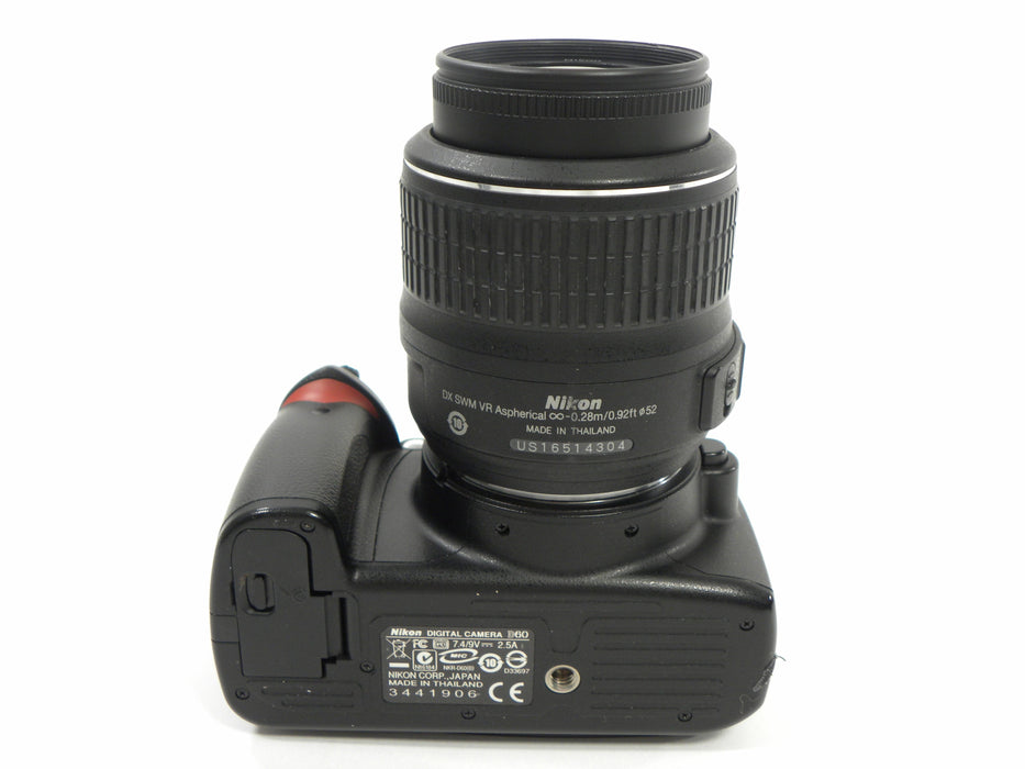 Nikon D60 10.2mp Digital SLR w/AF-S Nikkor DX VR 18-55 Shutter Ct. 10,376