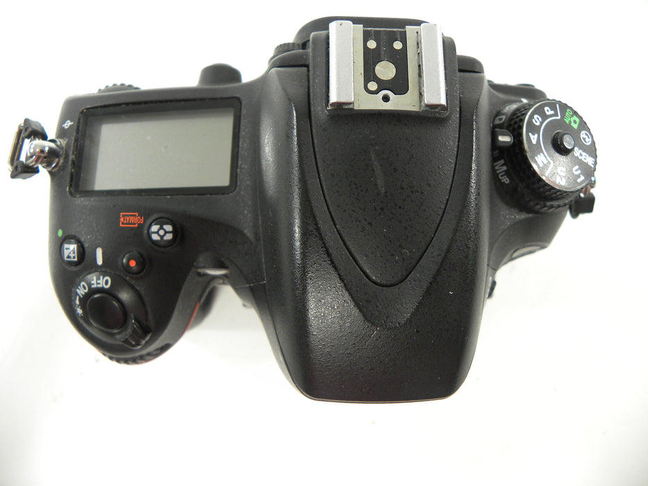 Nikon D600 24.3mp Digital SLR Body only Shutter Ct. 13,377