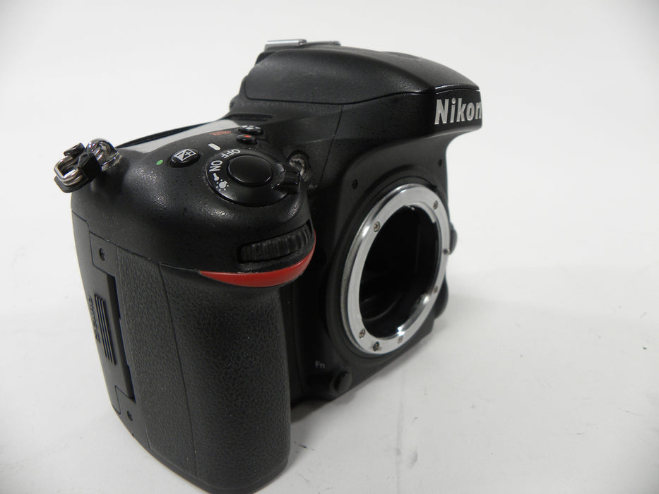 Nikon D600 24.3mp Digital SLR Body only Shutter Ct. 13,377