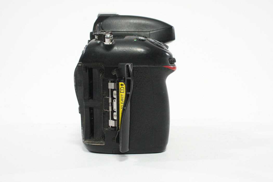 Nikon D600 DSLR Camera, for Parts or Repair