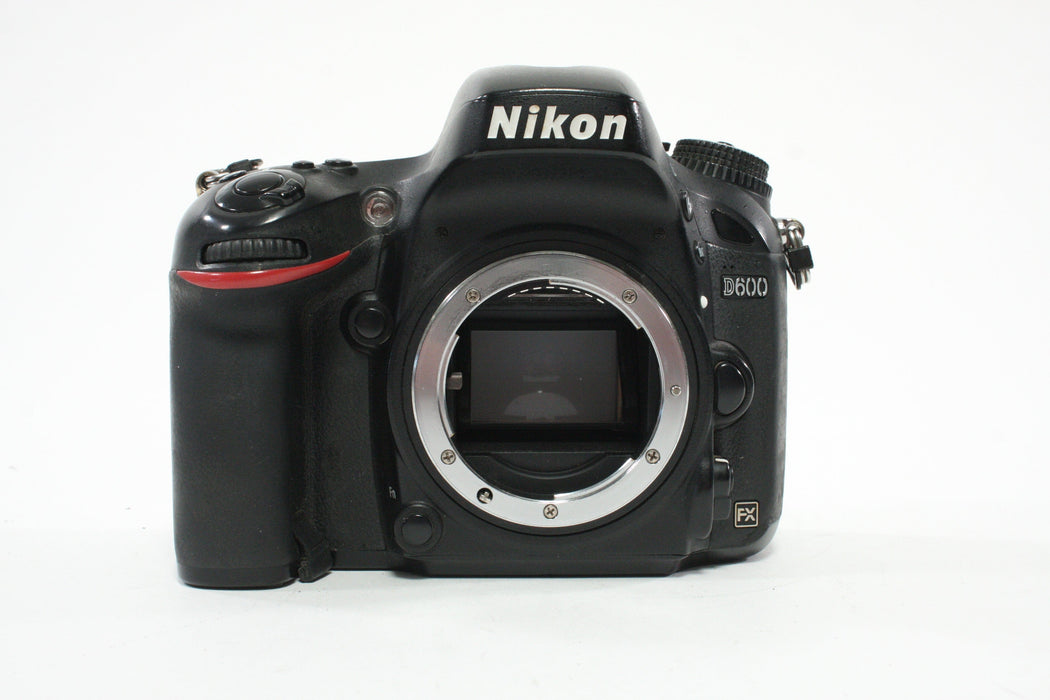 Nikon D600 DSLR Camera, for Parts or Repair