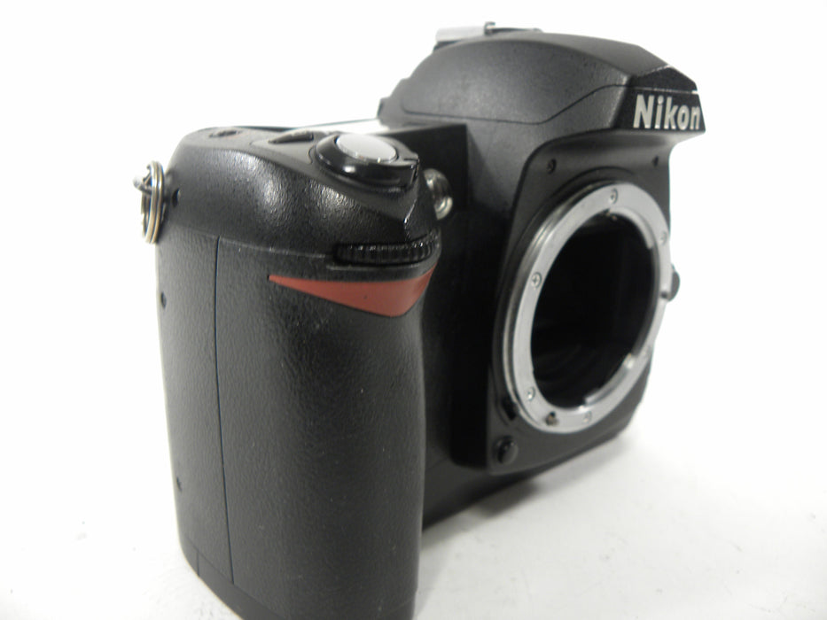 Nikon D70 6.1mp Digital SLR Body Only Shutter Ct. 23,923
