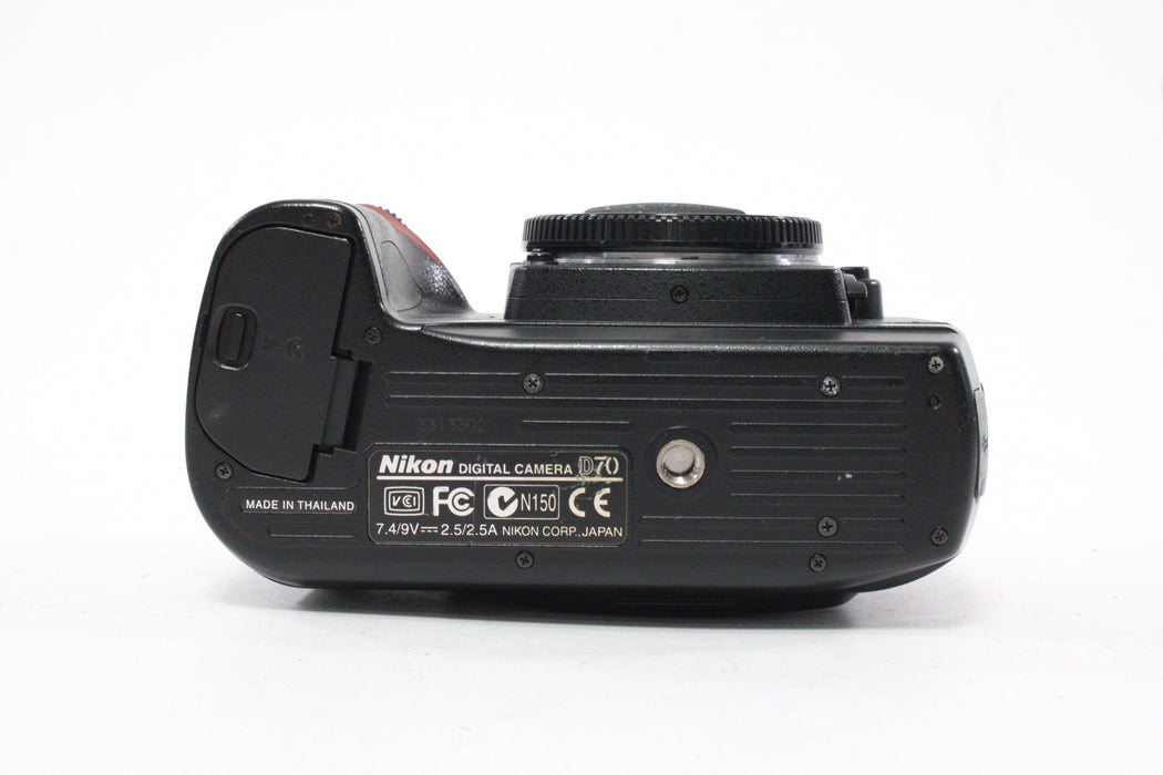 Nikon D70 DSLR Camera Body with Shutter Count 11,544