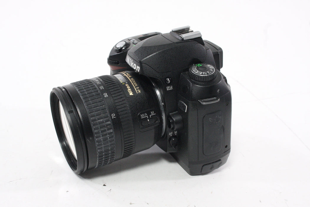 Nikon D70 with 18-70mm f/3.5-4.5 G DX ED AF-S Lens Shutter Count 13,947