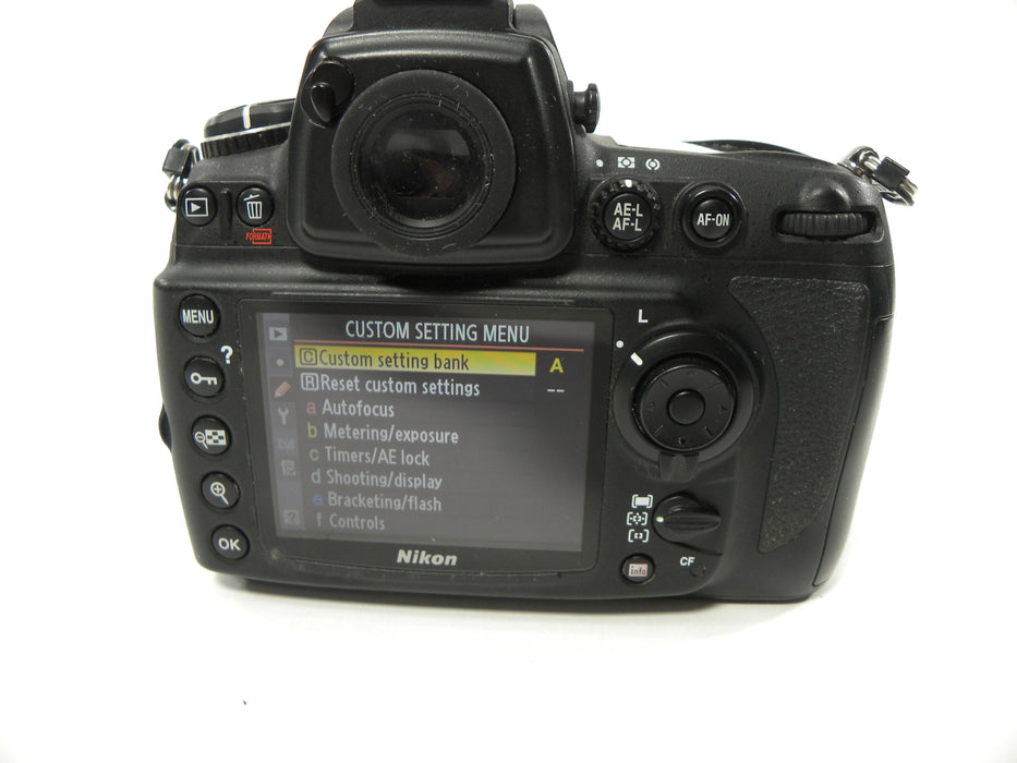 Nikon D700 12.1mp Digital SLR Body Only Shutter Ct. 5,354