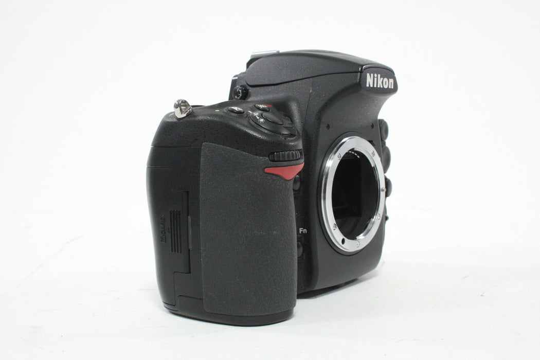 Nikon D700 DSLR Camera Body with MB-D10 Battery Grip with a Shutter Count of 21,195