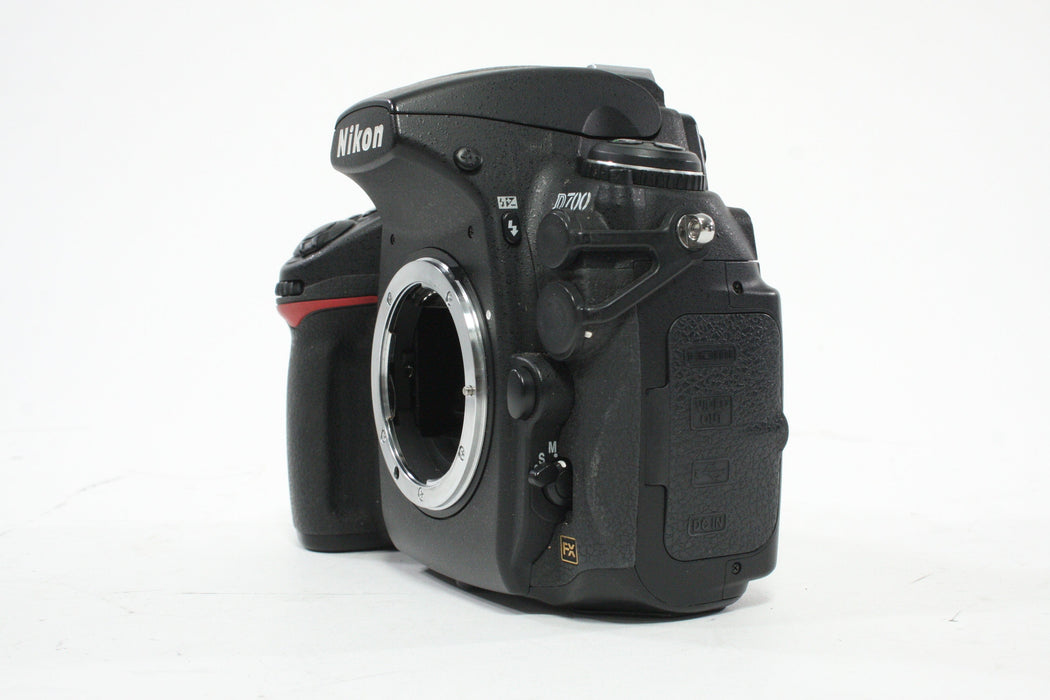 Nikon D700 DSLR Camera Body with MB-D10 Battery Grip with a Shutter Count of 21,195