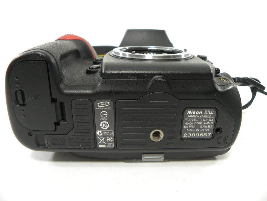 Nikon D700 FX 12.1mp Digital SLR Body Only Shutter Ct. 23,291