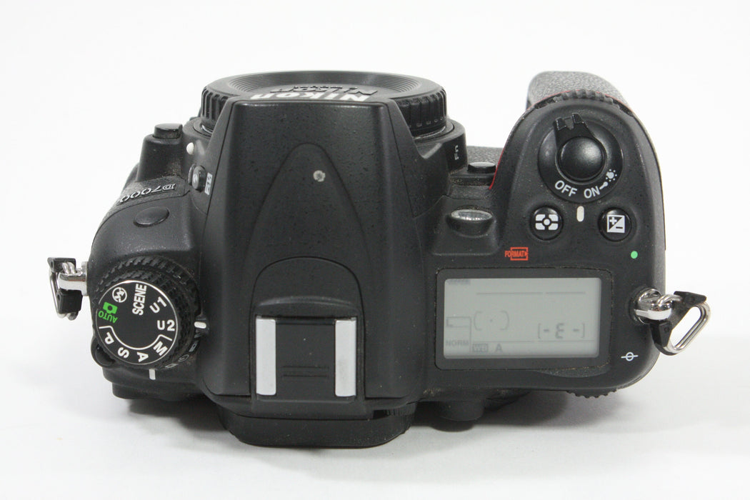Nikon D7000 Body Only - Shutter Count 4983