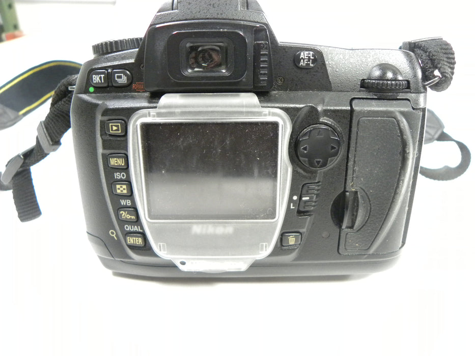 Nikon D70s 6.1mp Digital SLR w/AF-S 18-55 Sutter Ct. 6,979