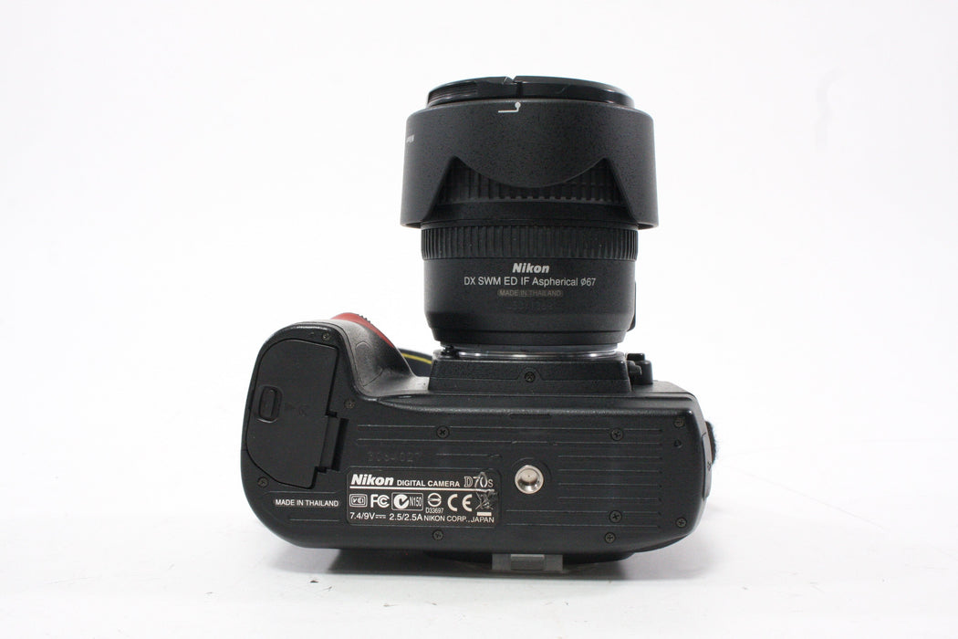 Nikon D70S DSLR Camera with 18-70mm f/3.5-4.5 G Lens with Shutter Count 6,476