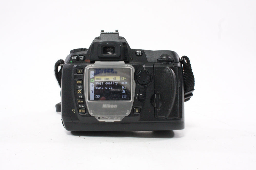Nikon D70S DSLR Camera with 18-70mm f/3.5-4.5 G Lens with Shutter Count 6,476