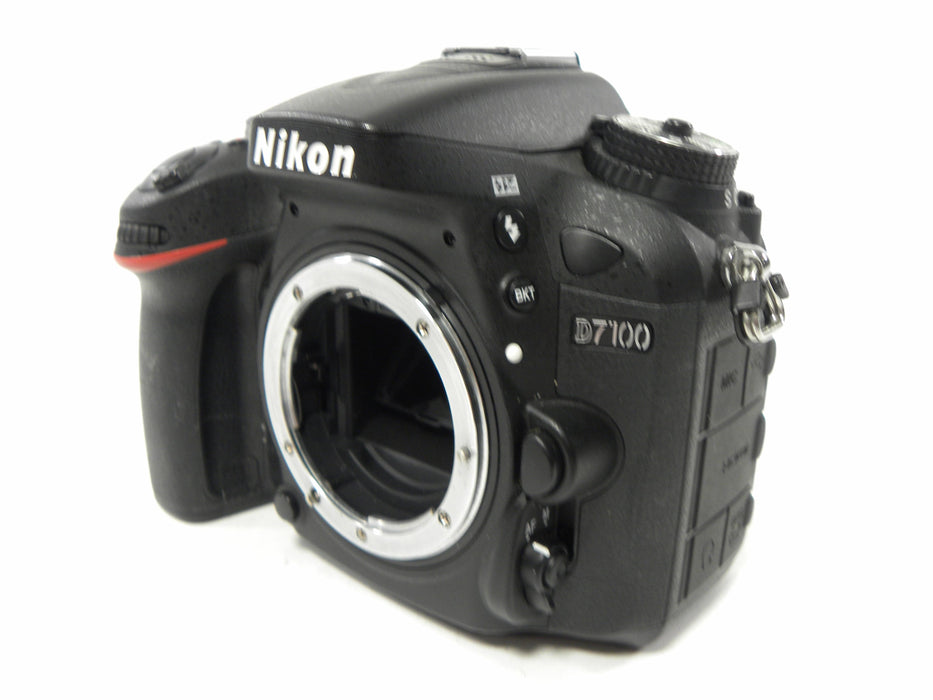 Nikon D7100 24.1mp Digital SLR Body Only SC# 10685