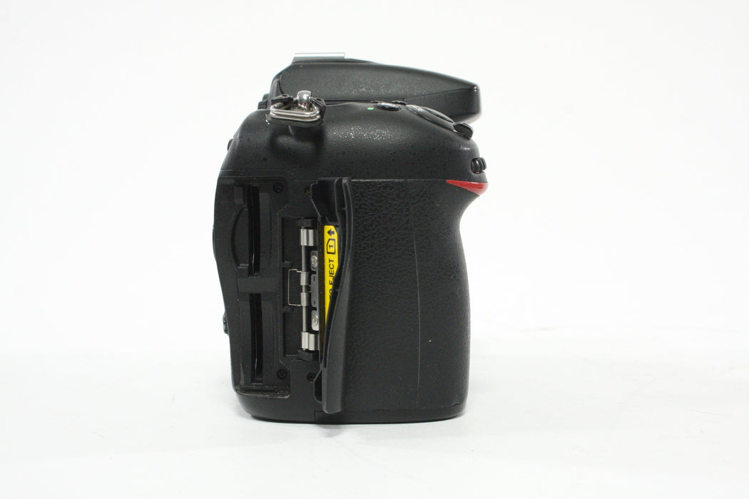Nikon D7100 DSLR Camera Body with Shutter Count 22,352
