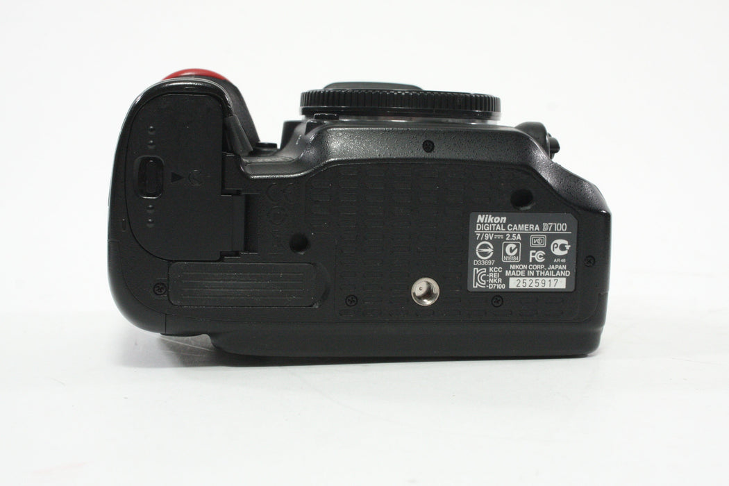 Nikon D7100 DSLR Camera Body with Shutter Count 22,352