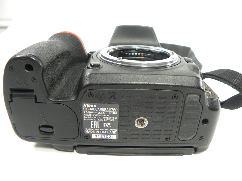 Nikon D750 24.3mp Digital SLR Body Only Shutter Ct. 18,851