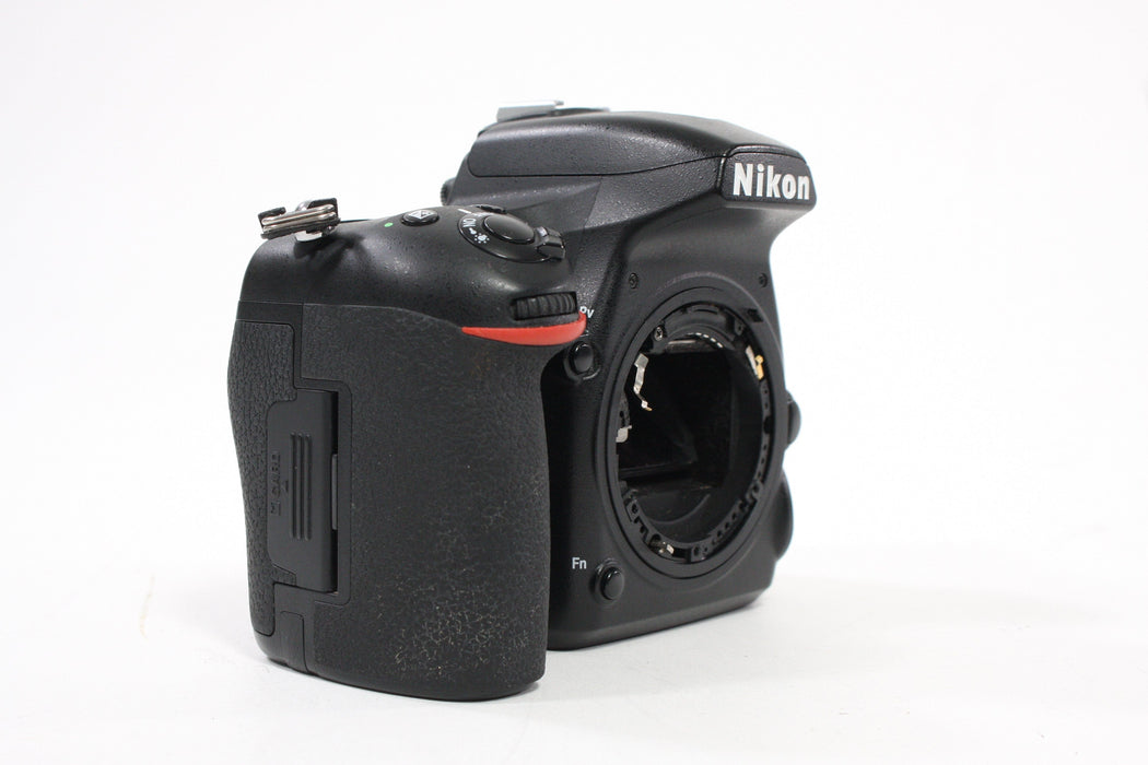 Nikon D750 Digital SLR Camera Body (AS-IS)