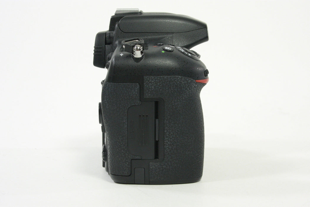 Nikon D750 Digital SLR Camera Body - Shutter Count 15307 - PARTS ONLY