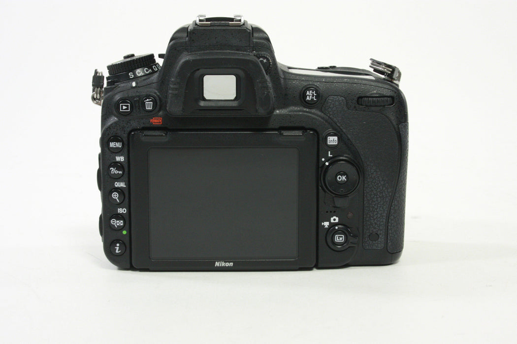 Nikon D750 Digital SLR Camera Body - Shutter Count 15307 - PARTS ONLY