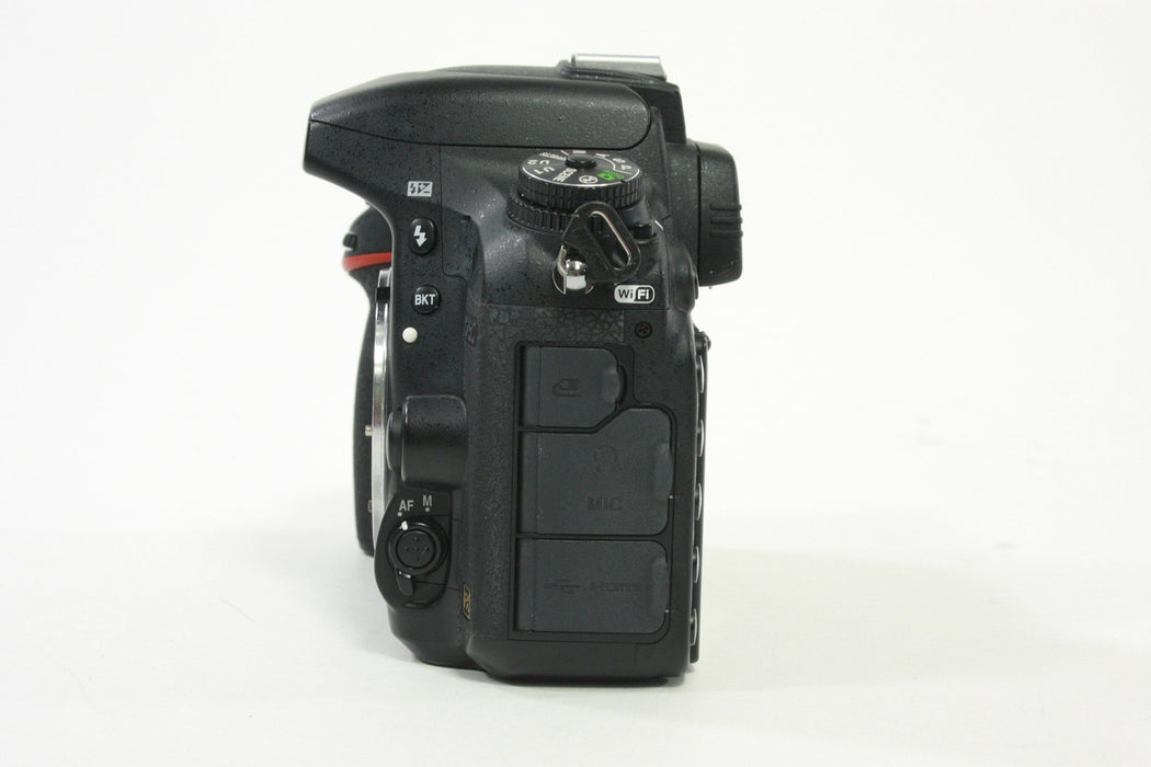 Nikon D750 Digital SLR Camera Body - Shutter Count 15307 - PARTS ONLY