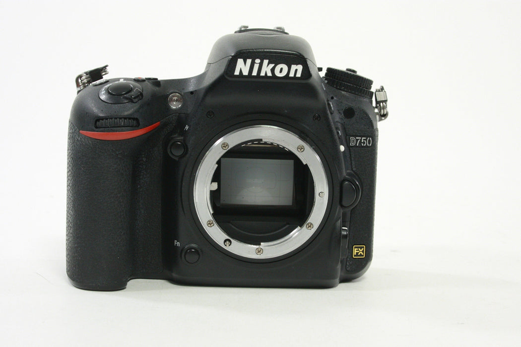 Nikon D750 Digital SLR Camera Body - Shutter Count 15307 - PARTS ONLY