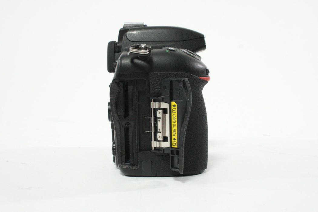 Nikon D750 DSLR Camera Body with Shutter Count 13,279 Inc. Sunwayfoto L-Bracket