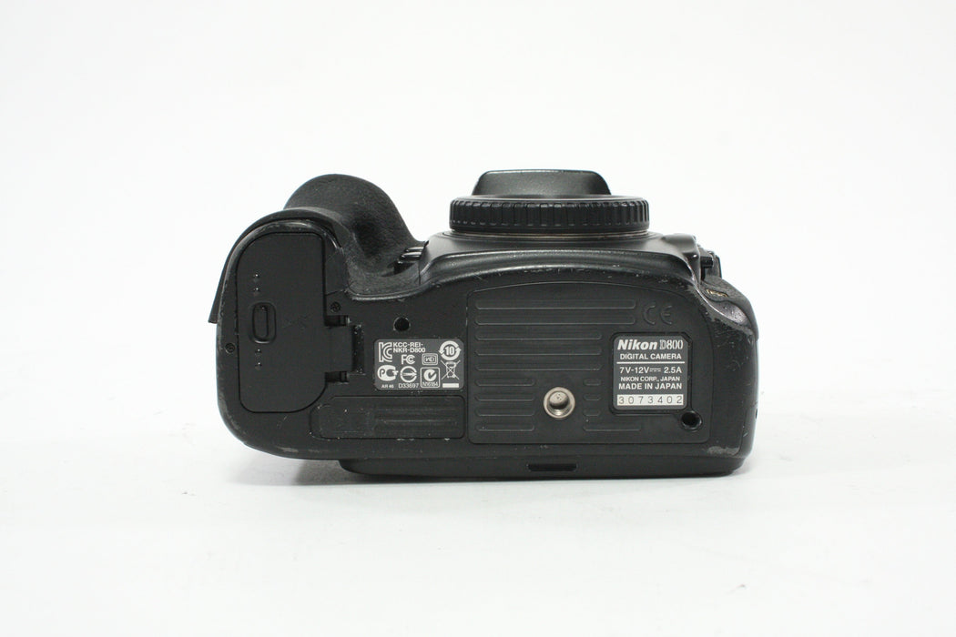 Nikon D800 DSLR Camera Body with Shutter Count 207,749