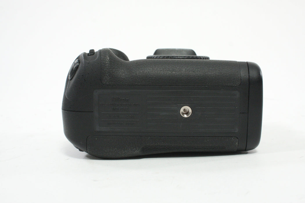 Nikon D800E DSLR Camera Body with MB-D12 Battery Grip with Shutter Count 112,269