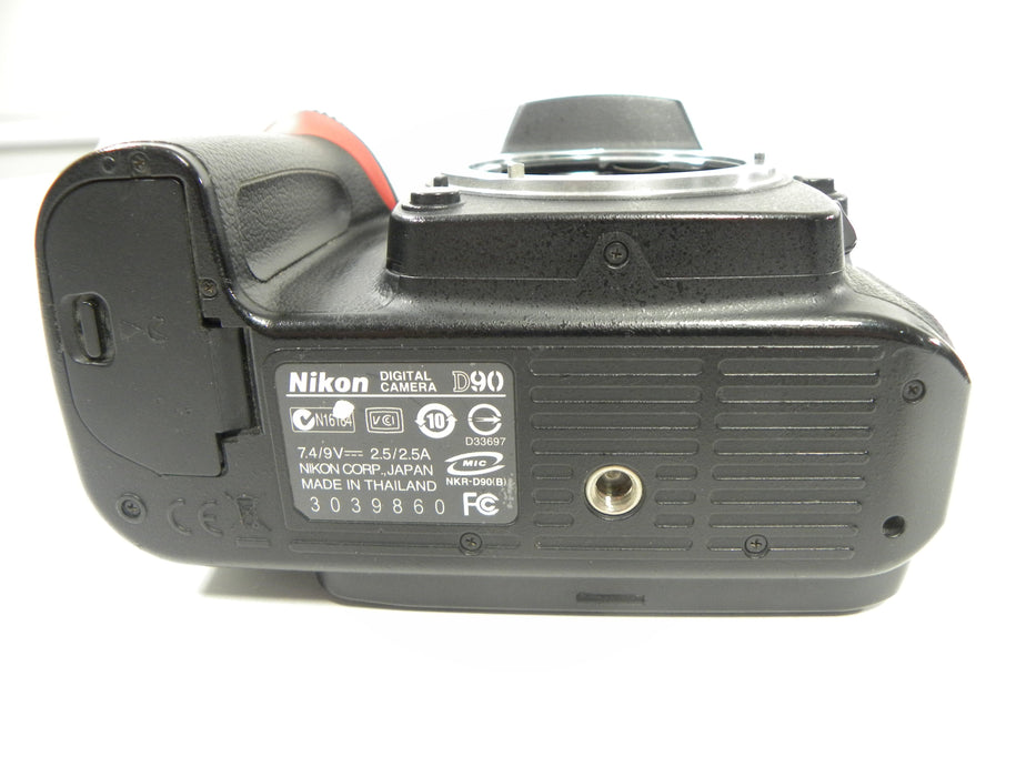 Nikon D90 12.3mp Digital SLR Body Only Shutter Ct. 29,676