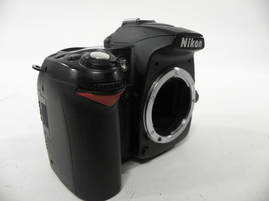 Nikon D90 12.3mp Digital SLR Body only Shutter Ct. 324,337 AS IS  No Returns