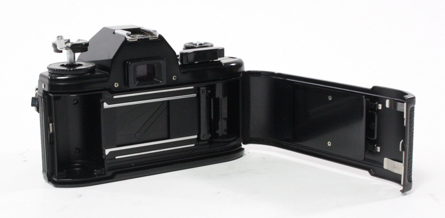 Nikon EM with 50mm f/1.8 E-Series Lens