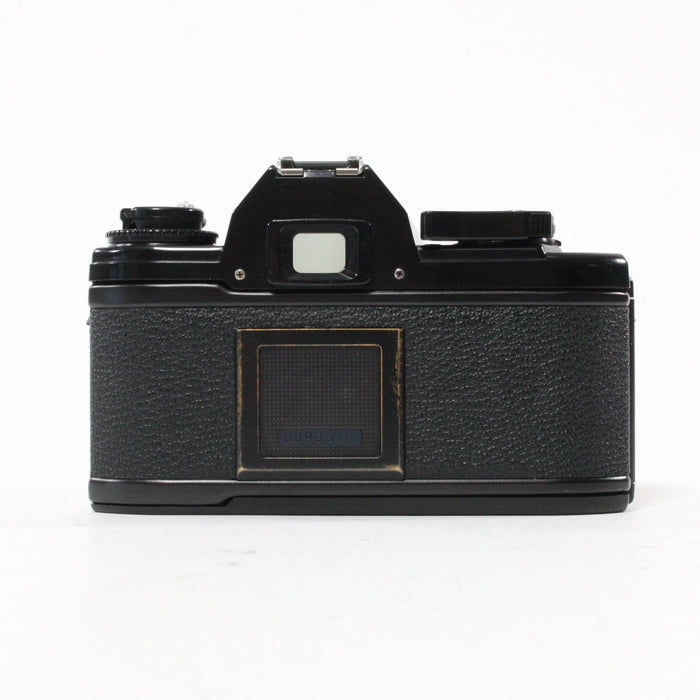 Nikon EM with 50mm f/1.8 E-Series Lens