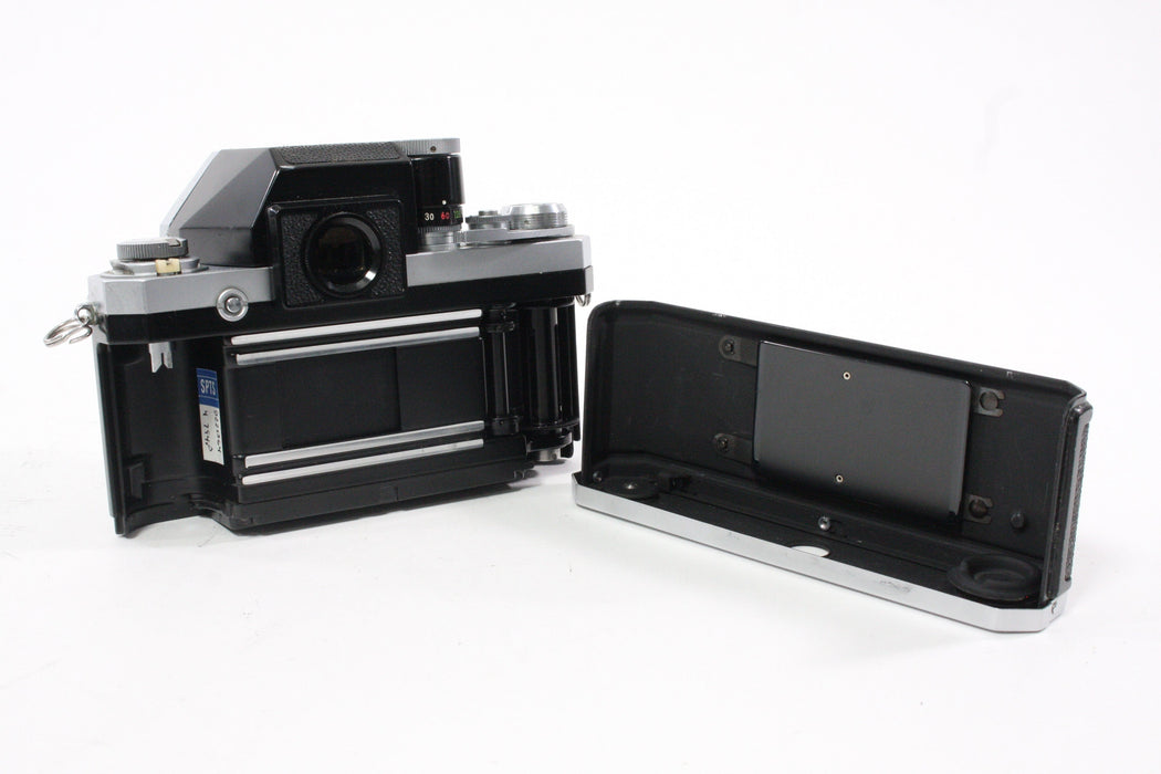Nikon F 35mm Camera Body with Photomic FTN Finder