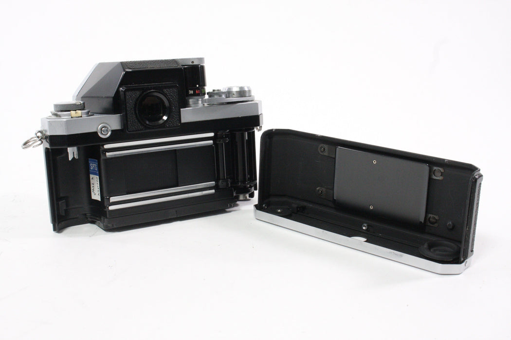 Nikon F 35mm Camera Body with Photomic FTN Finder