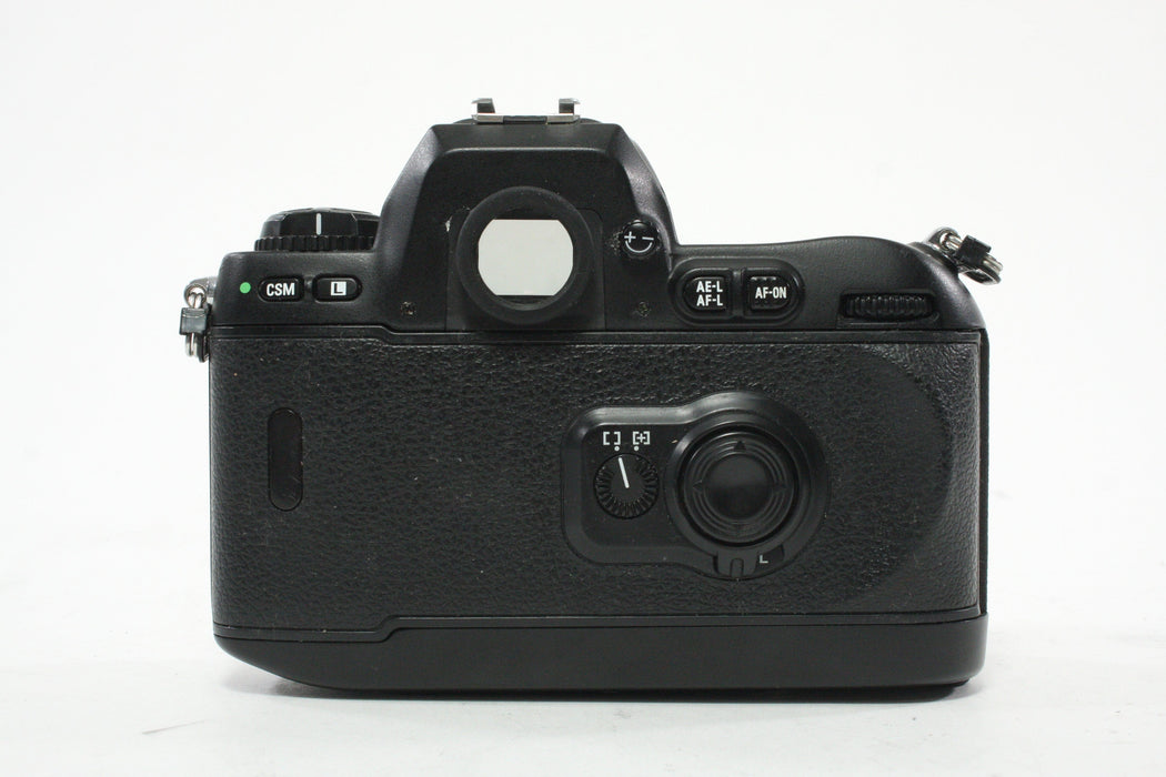 Nikon F100 35mm SLR Camera Body