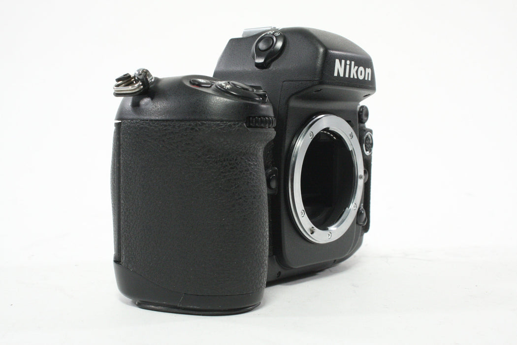 Nikon F100 35mm SLR Camera Body