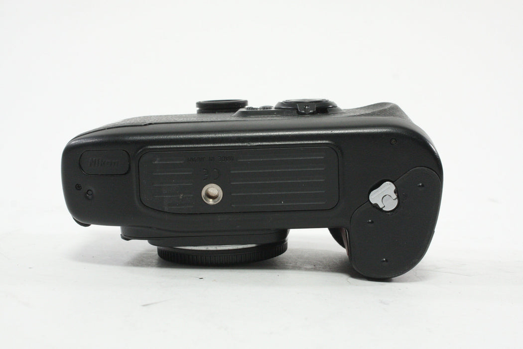 Nikon F100 35mm SLR Camera Body