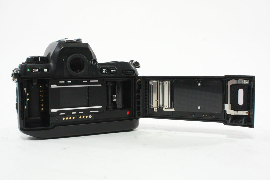 Nikon F100 35mm SLR Camera Body