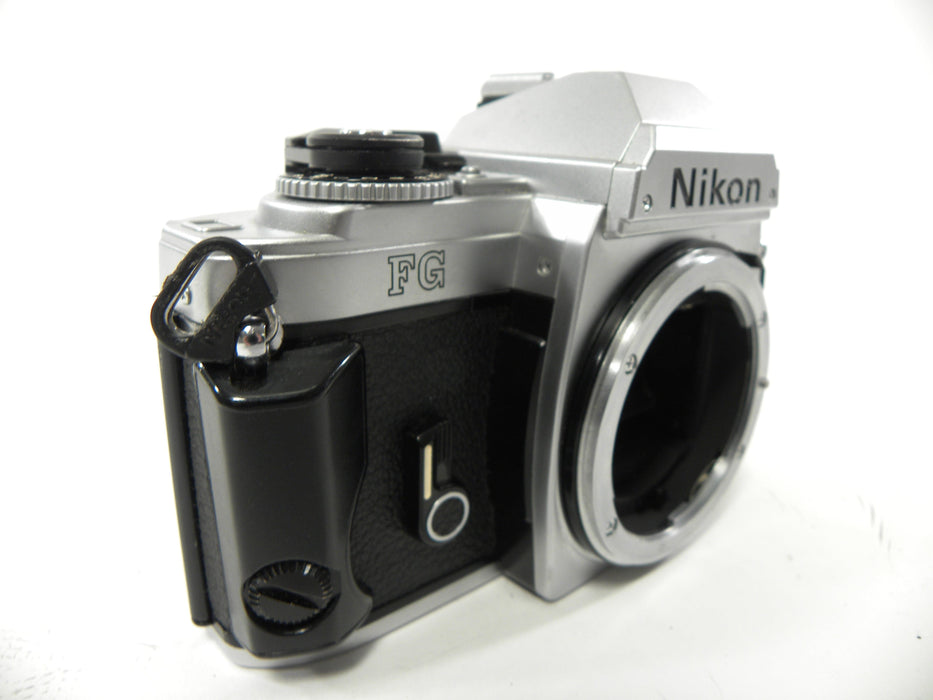 Nikon FG 35mm SLR Camera body only  AS IS