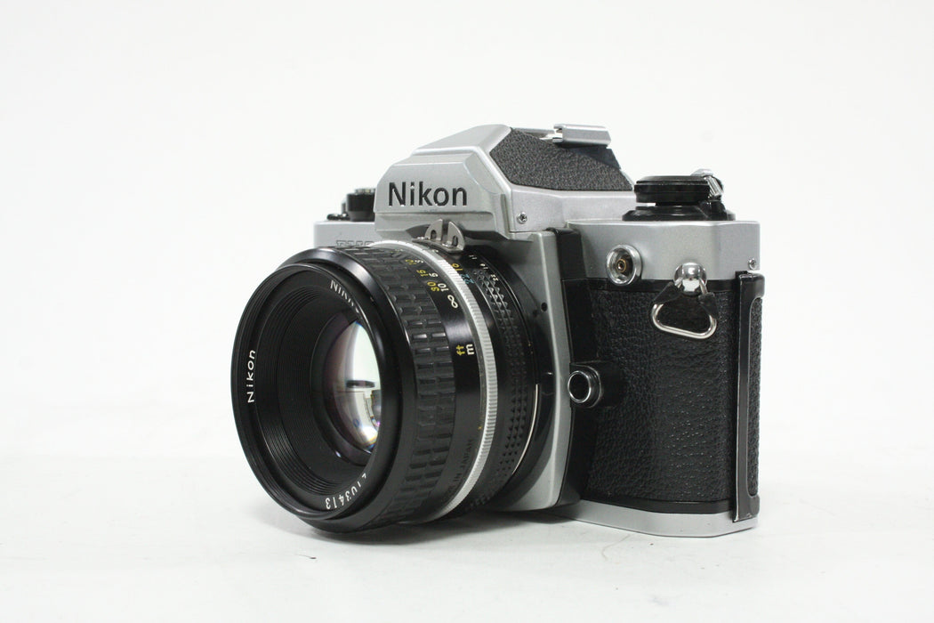 Nikon FM2 35mm SLR Camera with 50mm f/1.8 Nikkor Lens