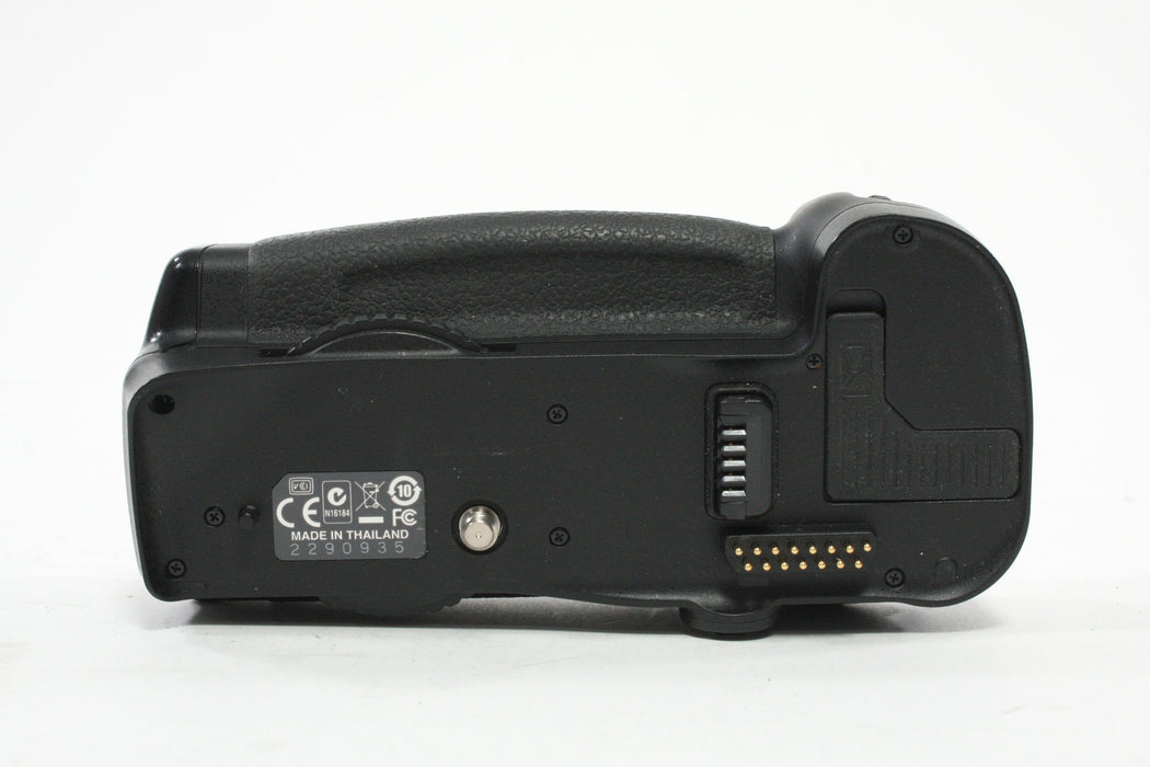 Nikon MB-D10 Battery Pack for D300, D300S, & D700 Cameras