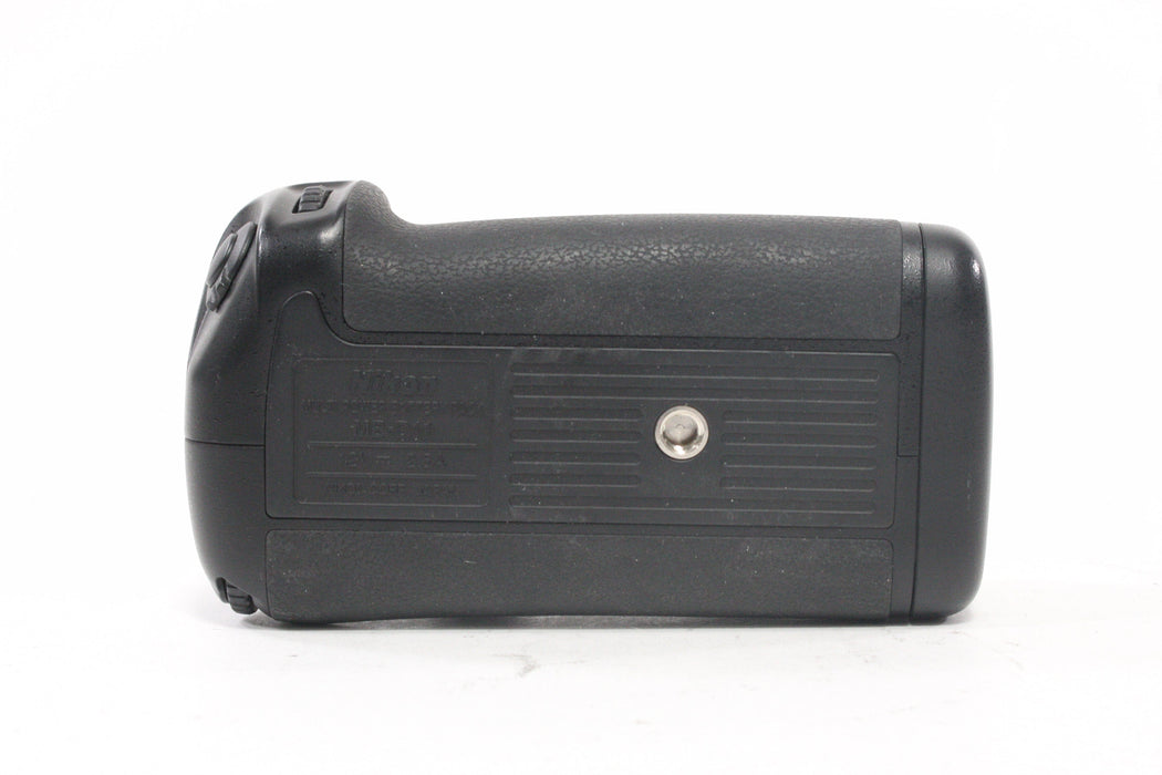 Nikon MB-D11 Battery Pack for D7000