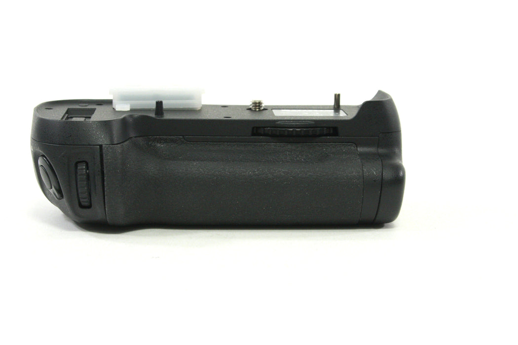 Nikon MB-D12 Battery Grip