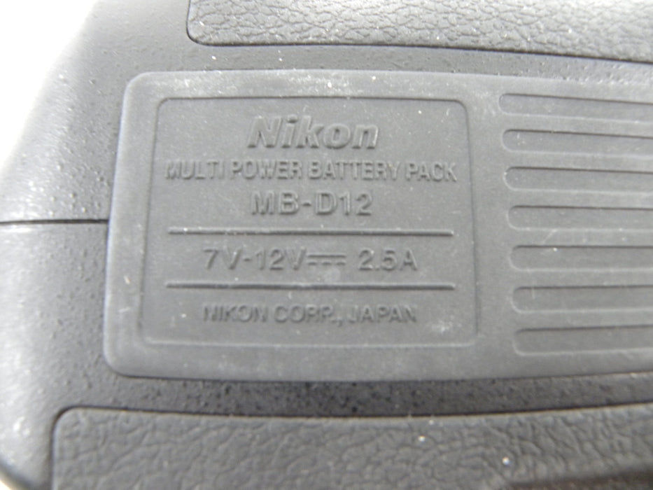 Nikon MB-D12 Battery Grip
