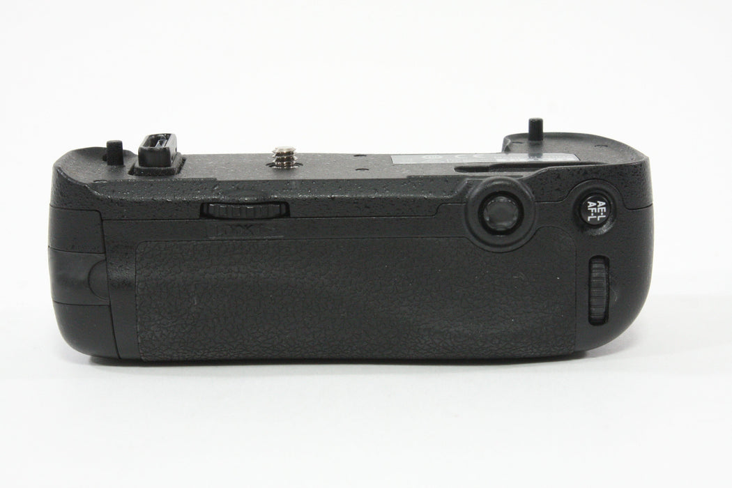 Nikon MB-D16 Multi Power Battery Pack for Nikon D750