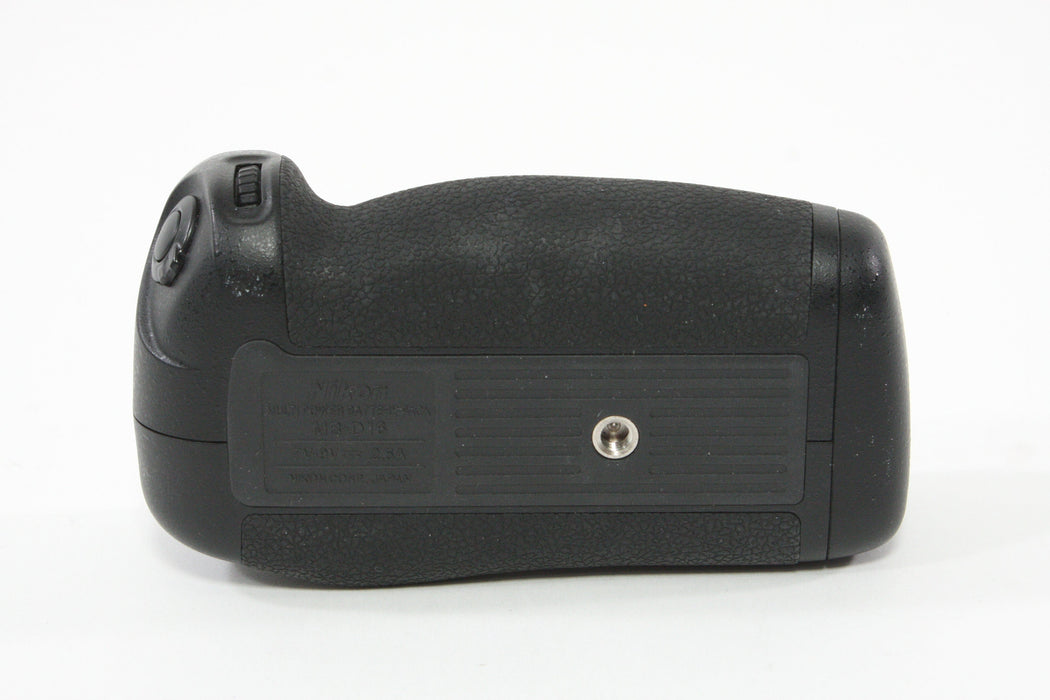 Nikon MB-D16 Multi Power Battery Pack for Nikon D750