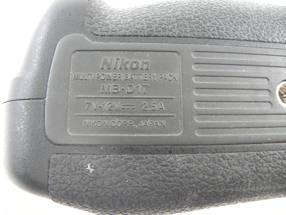 Nikon MB-D17 Battery Grip