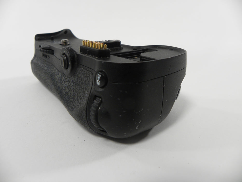 Nikon MD D10 Battery Grip for Nikon D700